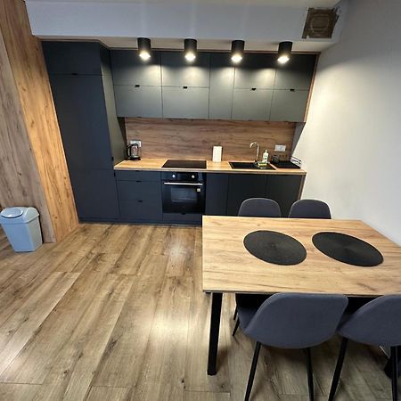 Apartament Osiedle Legionow 2 キェルツェ エクステリア 写真